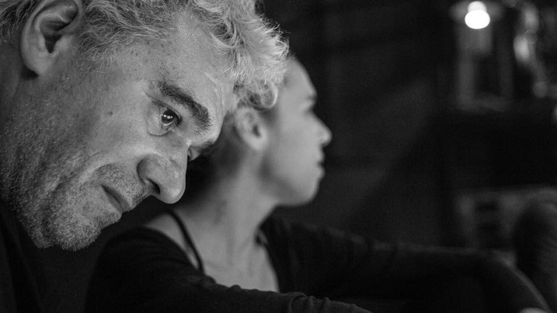 01_O_Ouranos_pano_apo_tin_poli