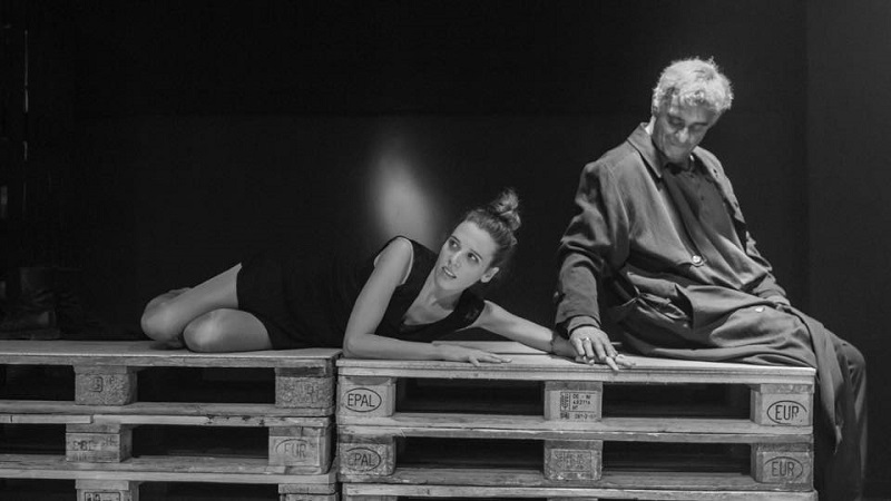 06_O_Ouranos_pano_apo_tin_poli